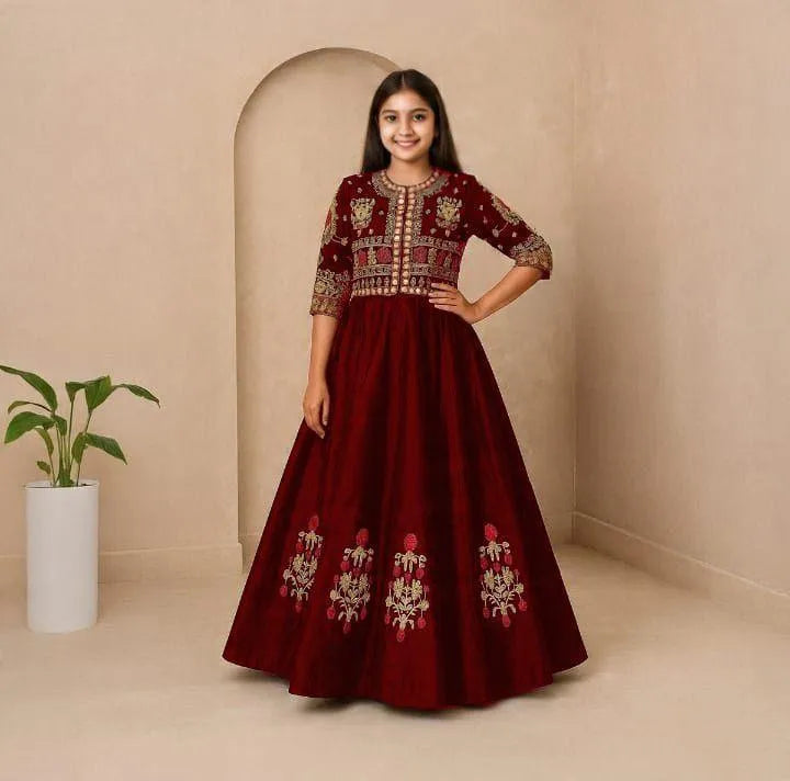 Kids Embroidered Bunch Maxi Set Red