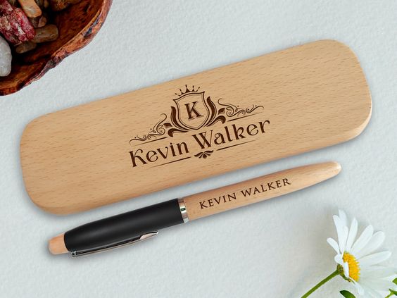 Customized Name Luxury Wooden Ballpoint Pen Gift Set with Wooden Business Pen Case Display, High Quality Office & School Pen
