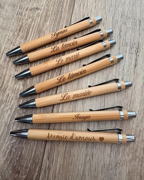 Customized Name Luxury Wooden Ballpoint Pen Gift Set with Wooden Business Pen Case Display, High Quality Office & School Pen